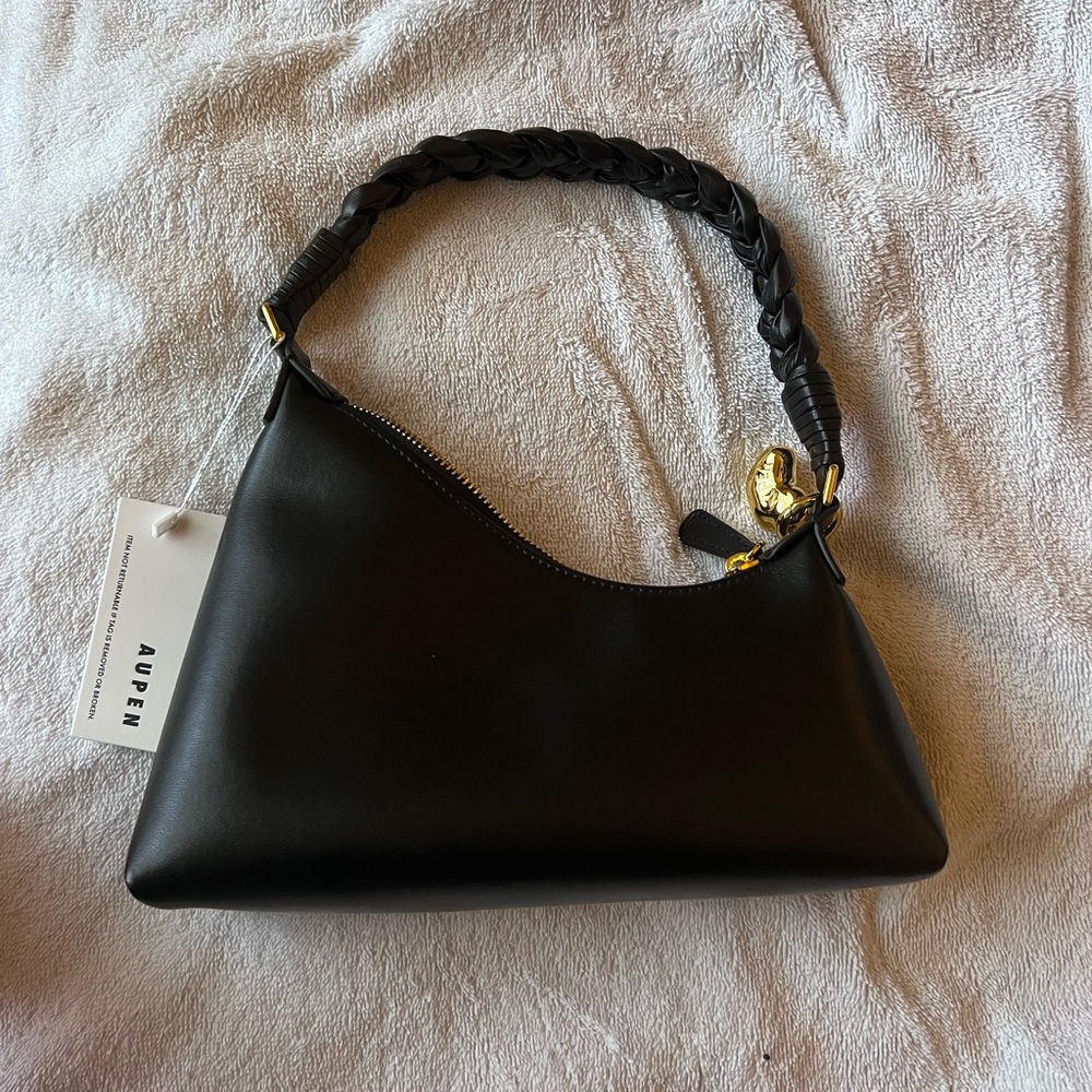 Brand New w/ Tags! Aupen Nirvana Shoulder Bag in Noir!